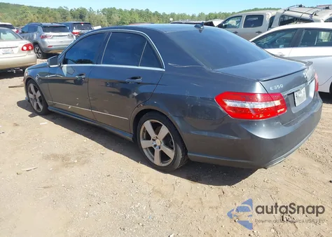 2011 Mercedes-Benz E 350 4Matic z USA, uszkodzony, nr VIN WDDHF8HB9BA439948